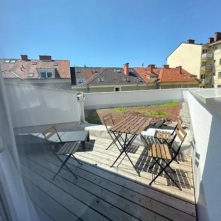 Lägenhetshotell Grazora Living 3*