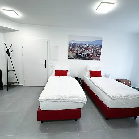 Lägenhetshotell Grazora Living 3*