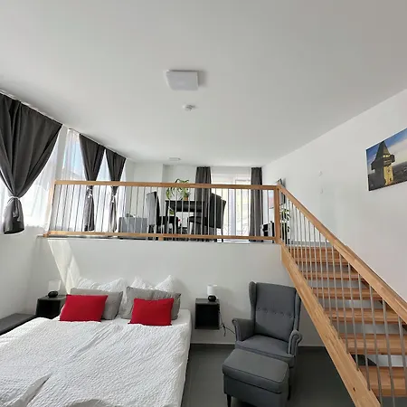 Grazora Living Lägenhetshotell 3*