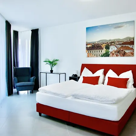 Grazora Living Aparthotel *