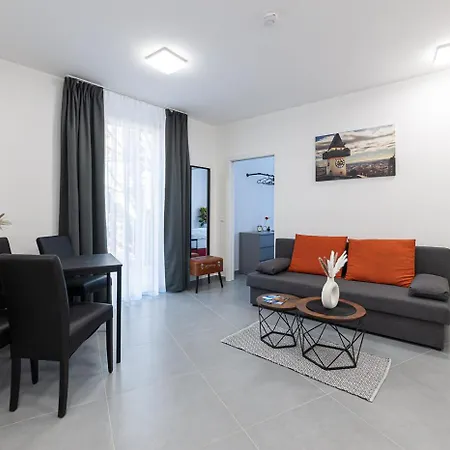 Grazora Living Aparthotel *